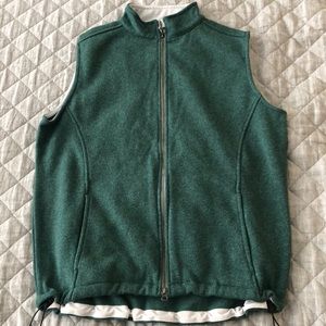 Nwot medium Peter Millar vest forest green